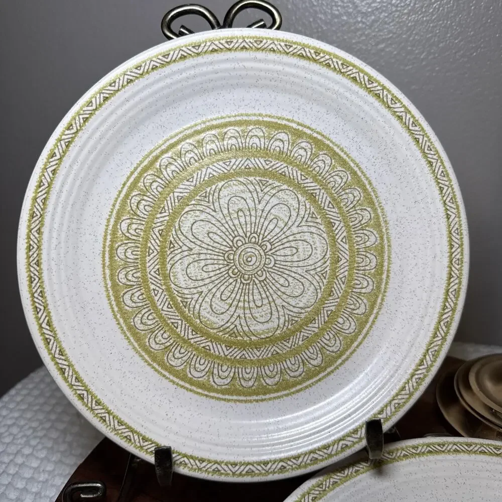 Franciscan USA 8.25” Salad Plates Set 2 Green Geometric Medallion MCM Vintage